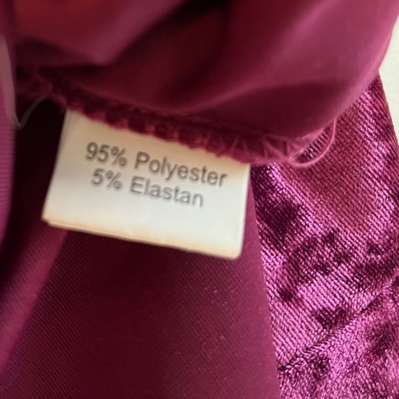 Fabulous velour and sequin mini dress - Picture 2 of 6